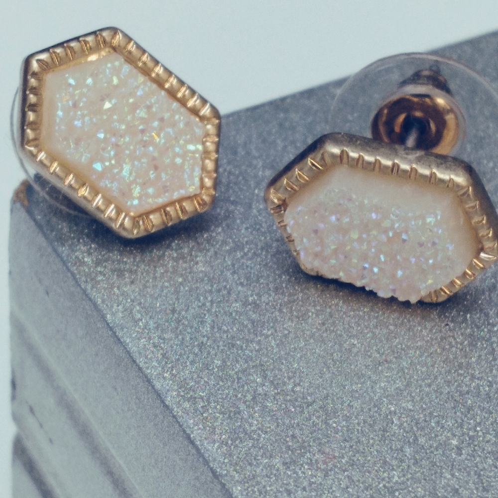 NWOT | earring bright and sparkle - Picture 3 of 6